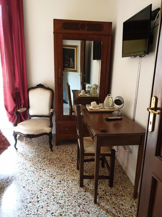 Dueterre Room & Host Fornole Εξωτερικό φωτογραφία
